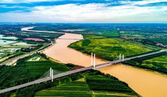 濱州市擬出讓地?zé)岬V業(yè)權(quán)32個(gè) 涵蓋供暖、溫泉洗浴、養(yǎng)殖3類應(yīng)用場(chǎng)景-地大熱能